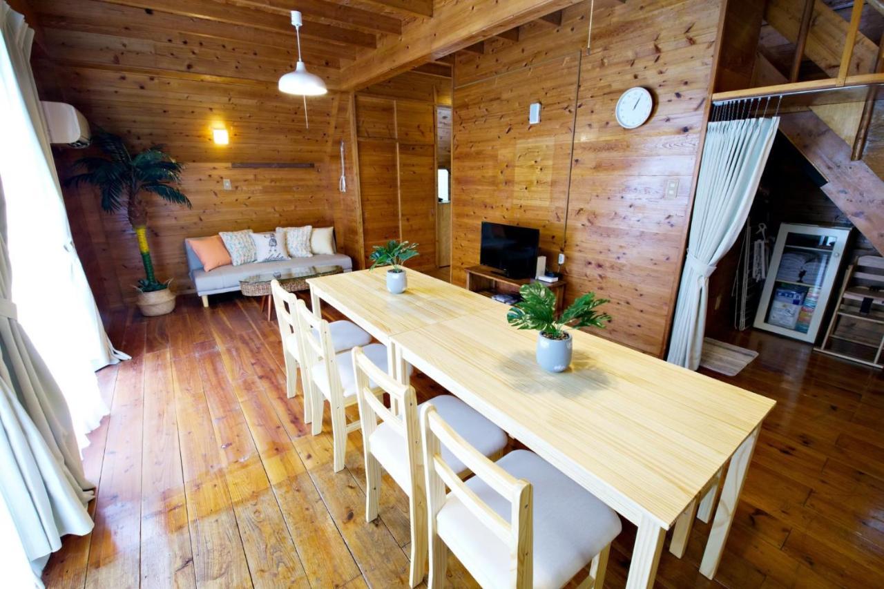 Ferienwohnung にらい恩納　杉の木 Onna Exterior foto